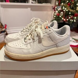 Nike White Textured Sneakers
